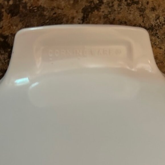 Set of 2 Vintage CORNING WARE Plain White Casserole Dishes, Oven-Safe, One Cover - Picture 6 of 7